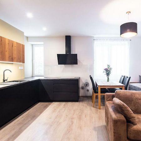 Newly Renovated, Full Equipped And Quiet Apartment Trnava Luaran gambar