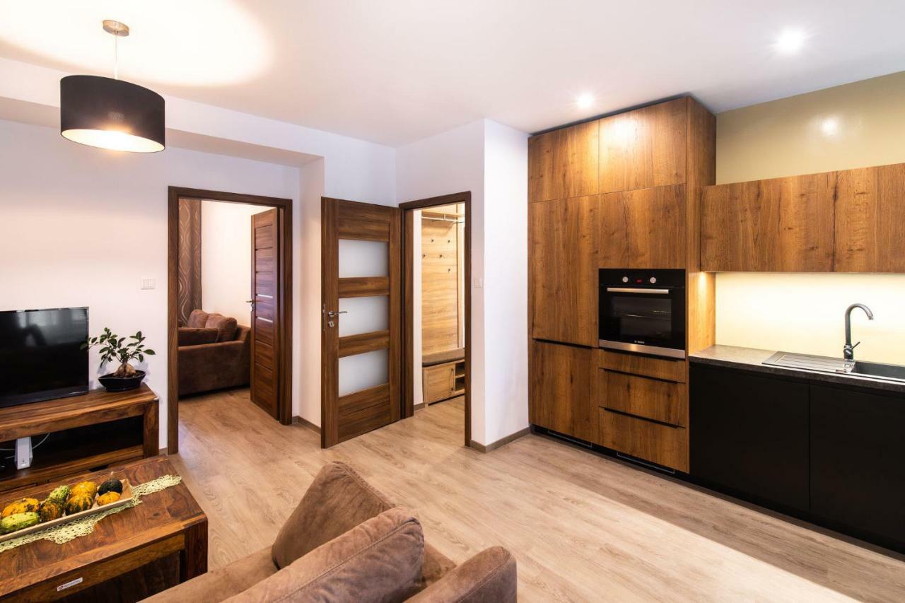 Newly Renovated, Full Equipped And Quiet Apartment Trnava Luaran gambar
