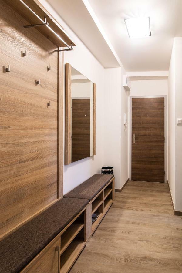 Newly Renovated, Full Equipped And Quiet Apartment Trnava Luaran gambar
